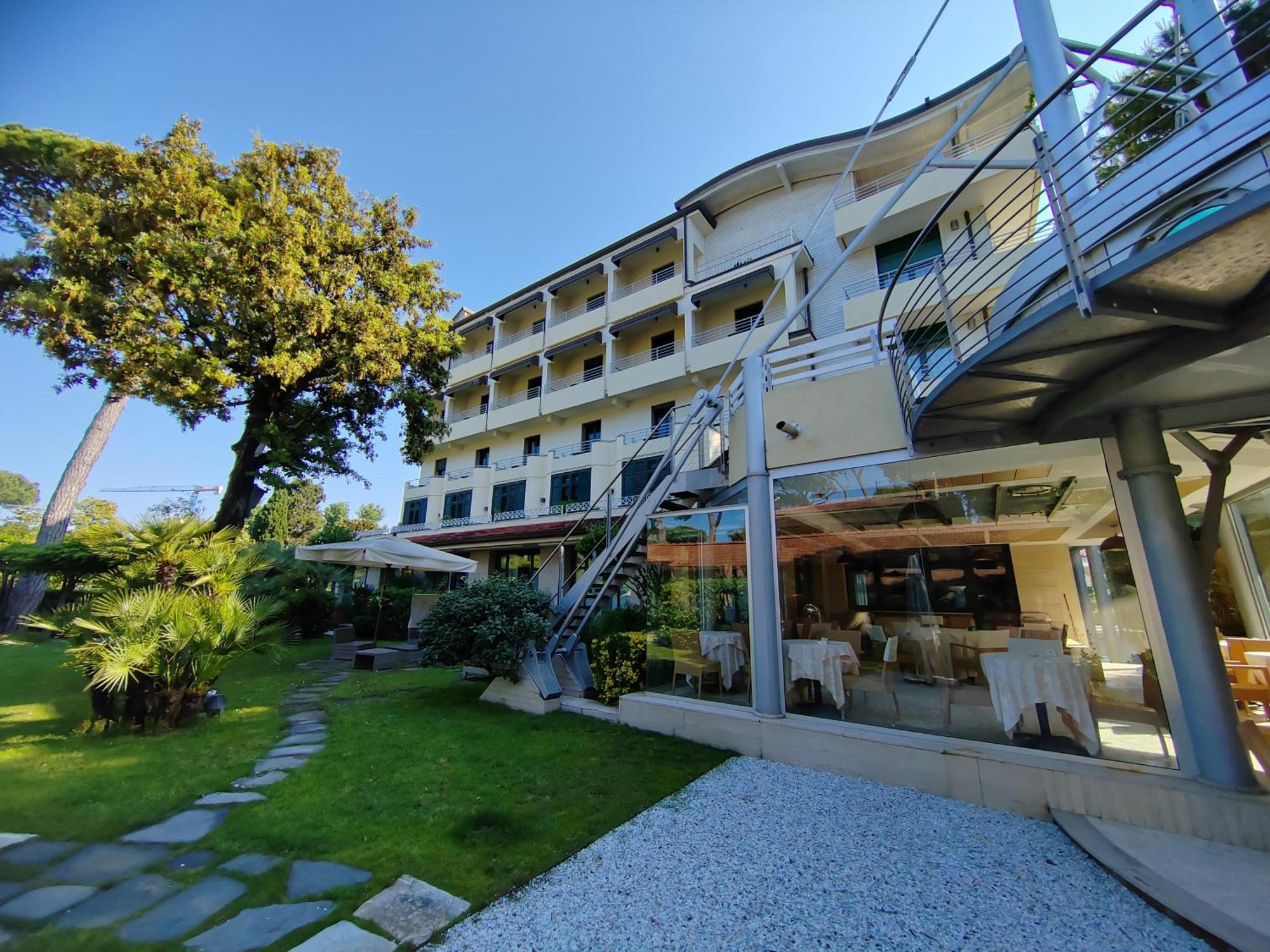 Acapulco Hotel